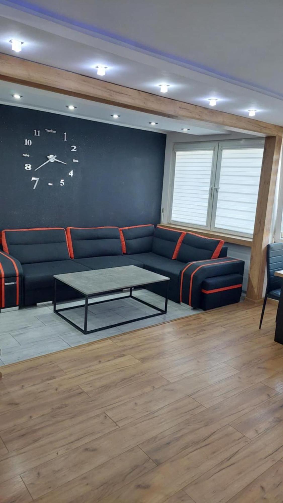 Ekskluzywny Apartament W Centrum Z Klimatyzacja I Balkonem Lubiń Buitenkant foto