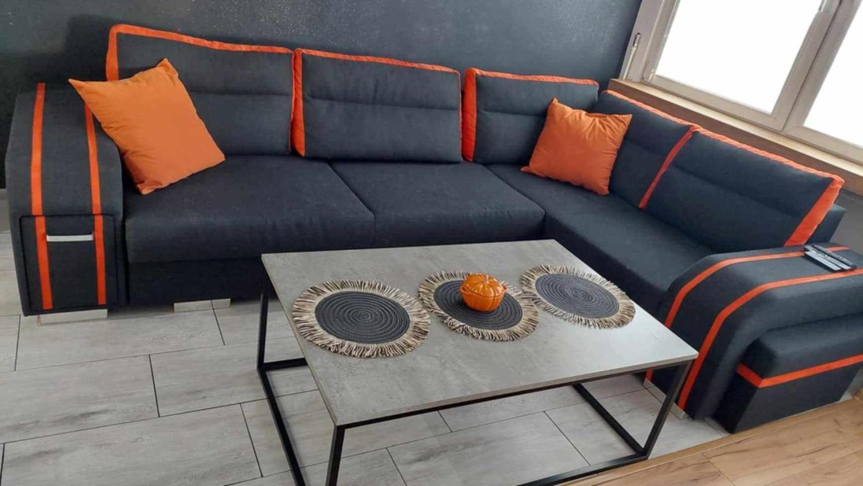 Ekskluzywny Apartament W Centrum Z Klimatyzacja I Balkonem Lubiń Buitenkant foto