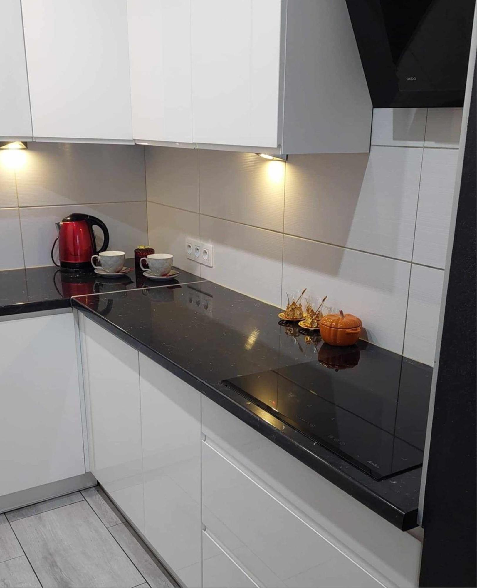 Ekskluzywny Apartament W Centrum Z Klimatyzacja I Balkonem Lubiń Buitenkant foto